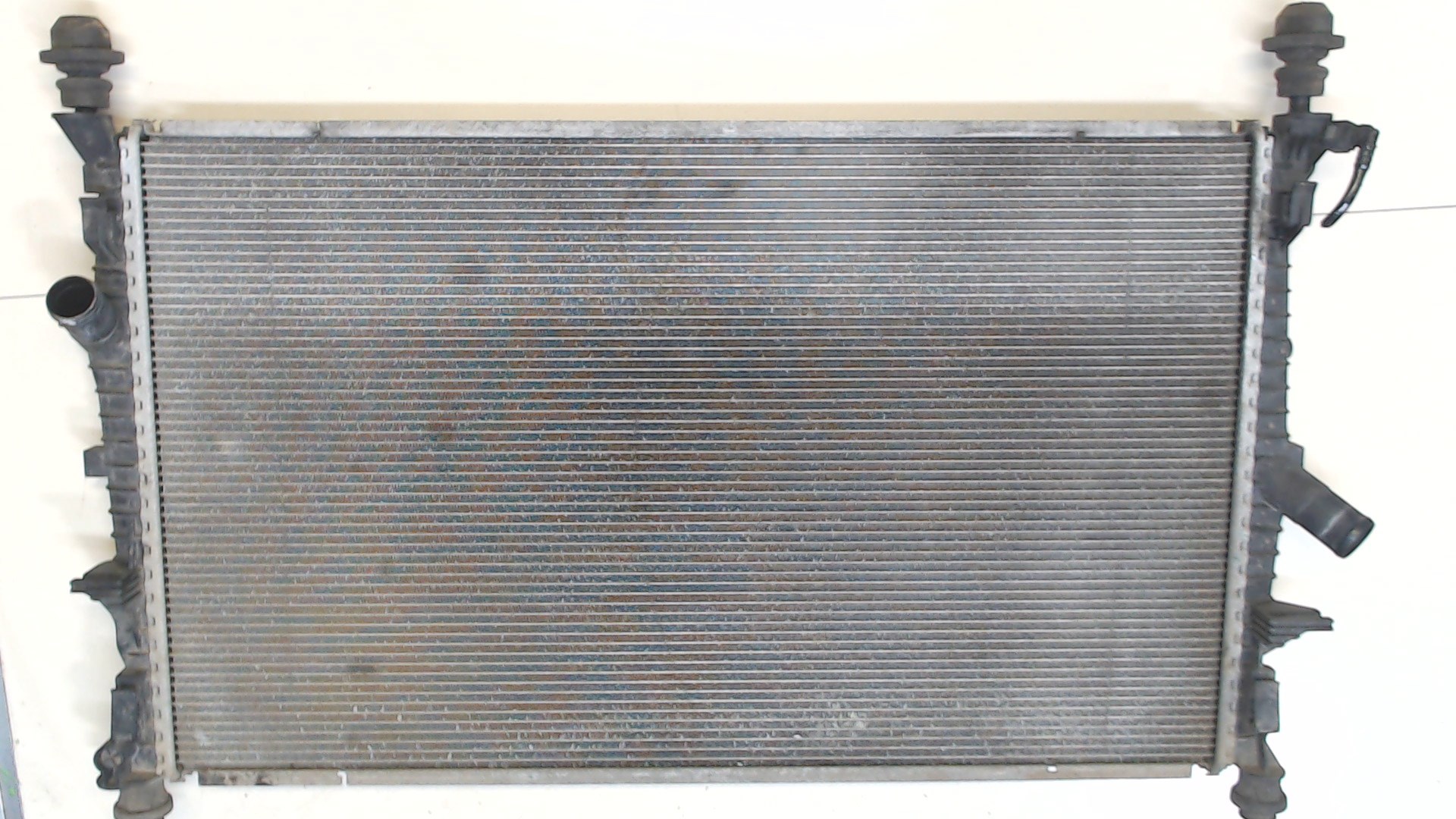 Радиатор охлаждения двигателя основной