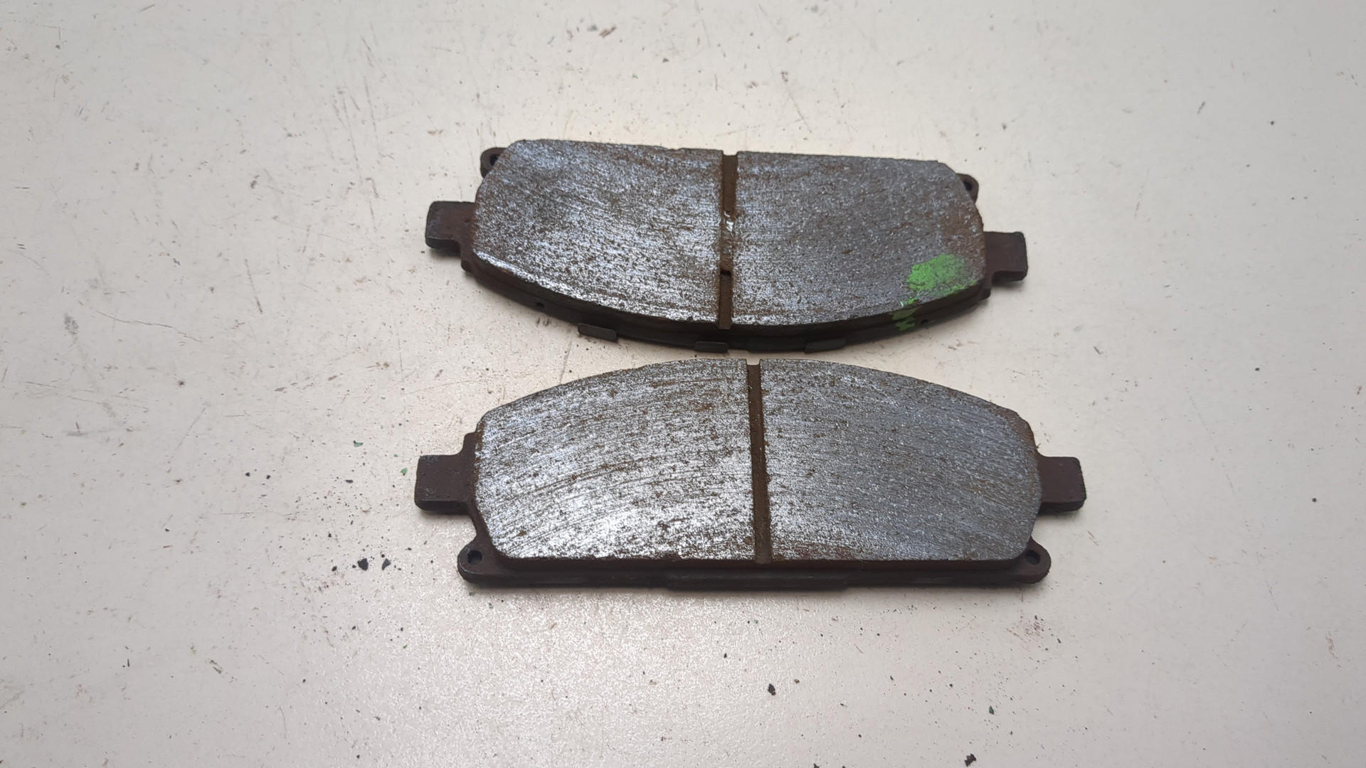 Колодки тормозные передние к-т