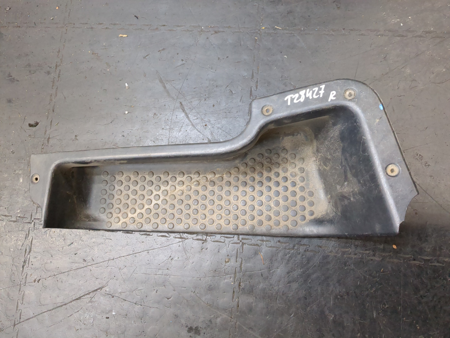 Подножка правая