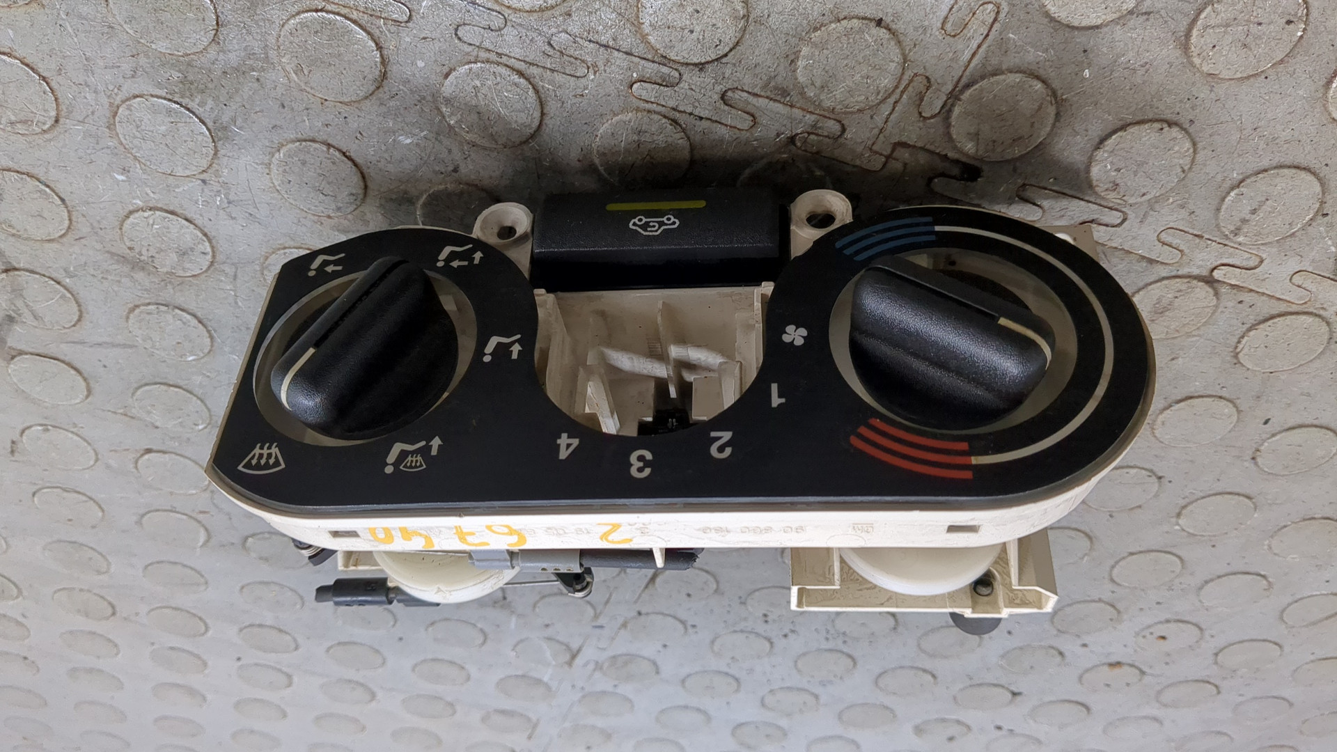 Переключатель отопителя