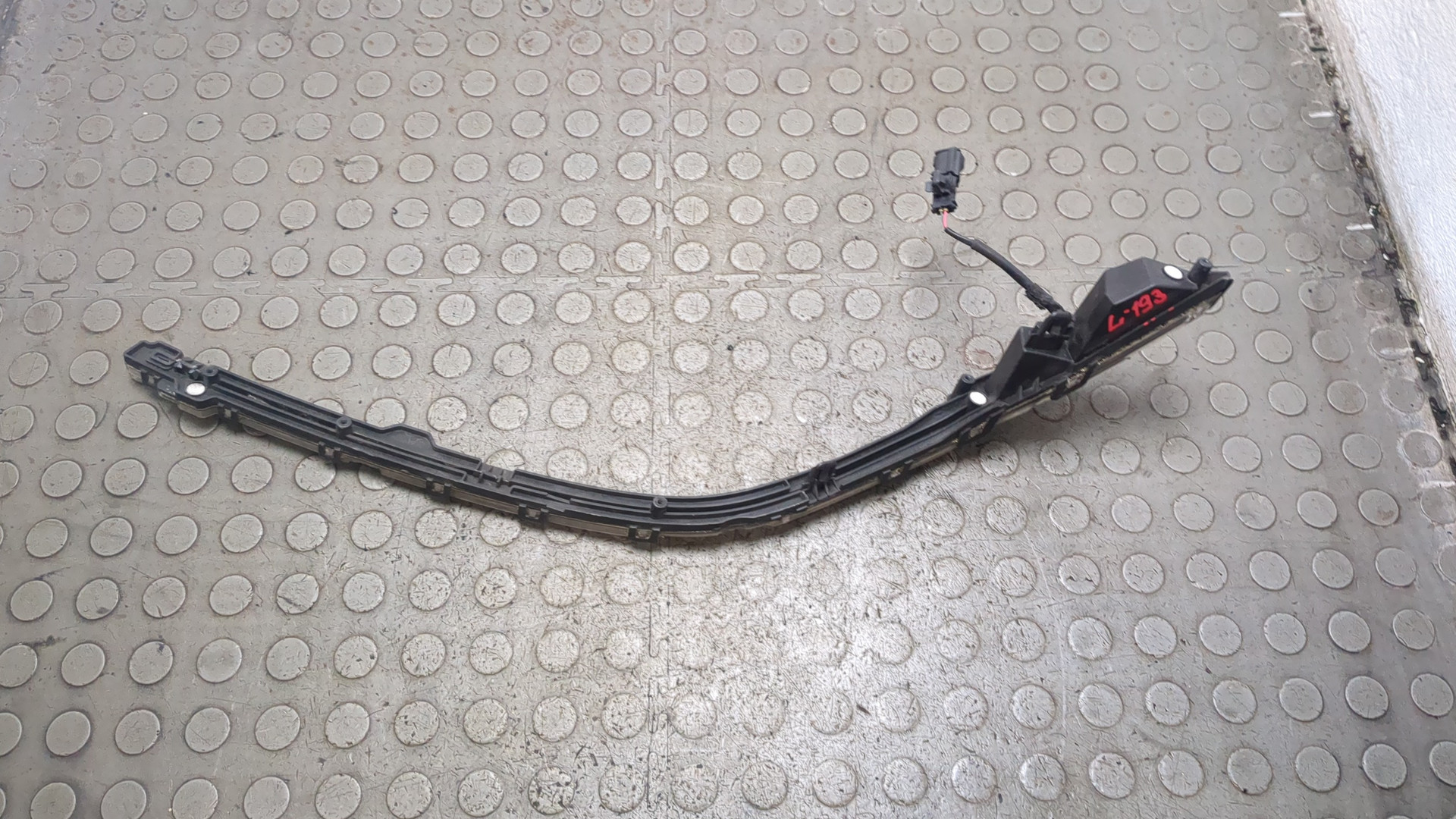 Фара дневного света правая (ходовые огни)