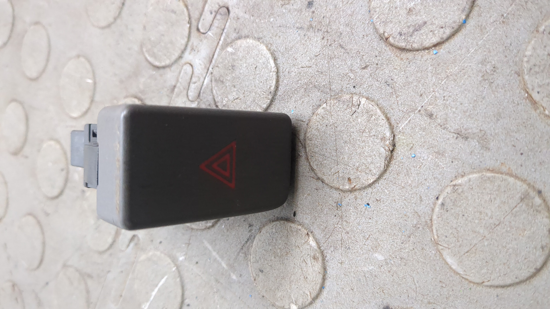 Кнопка аварийной остановки