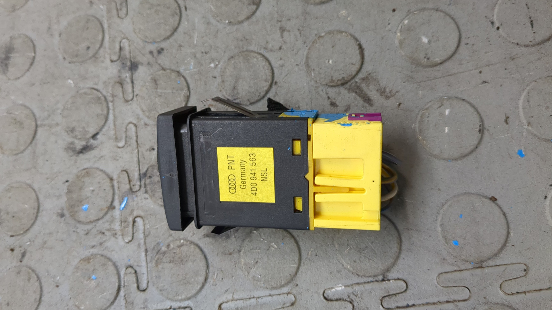 Кнопка света противотуманных фар