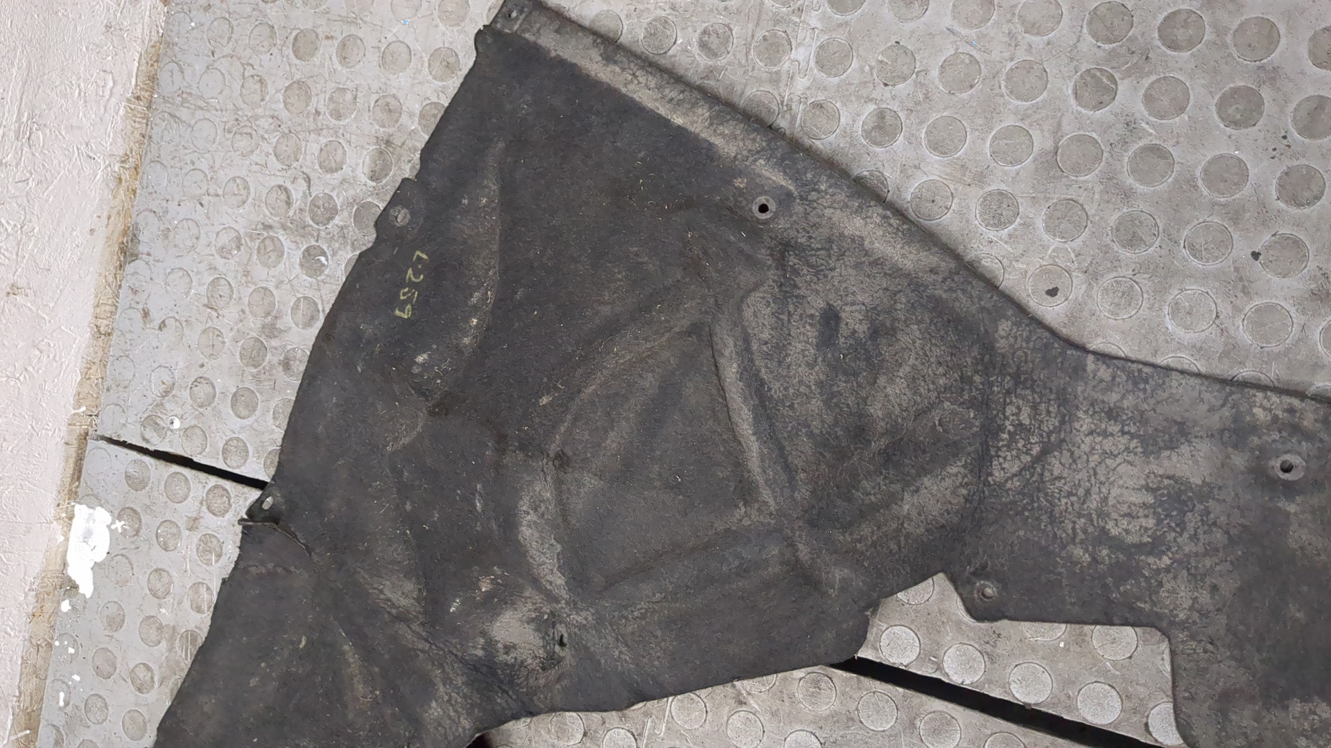 Локер передний правый