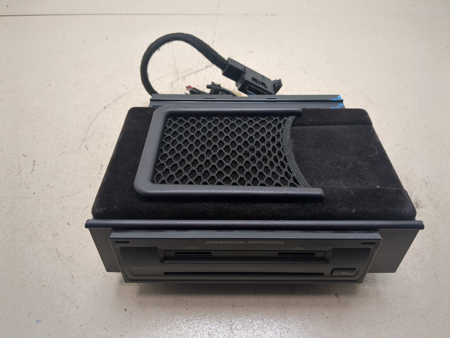 Проигрыватель CD/DVD