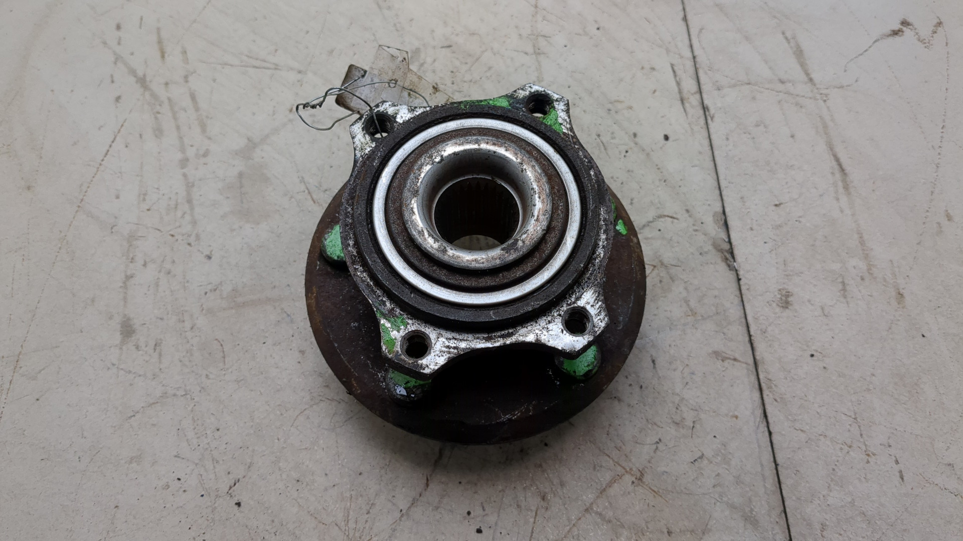 Кулак поворотный задний левый