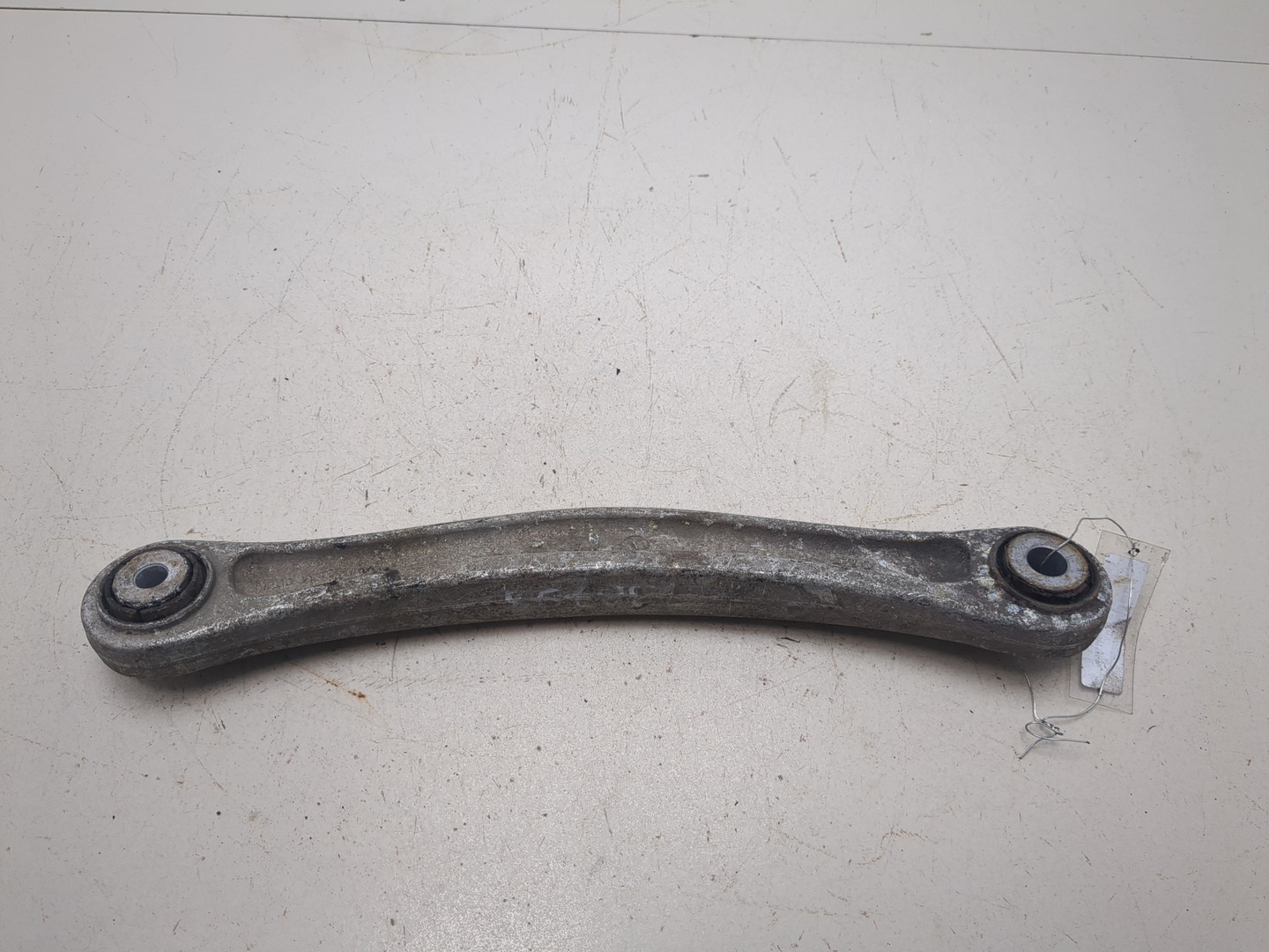 Рычаг задний