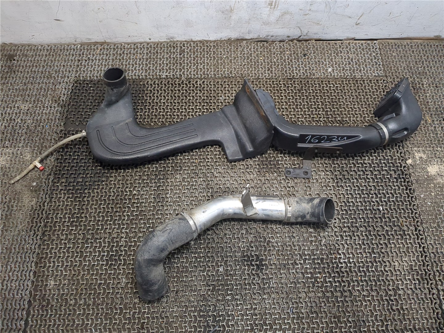 Воздухозаборник (внутри)