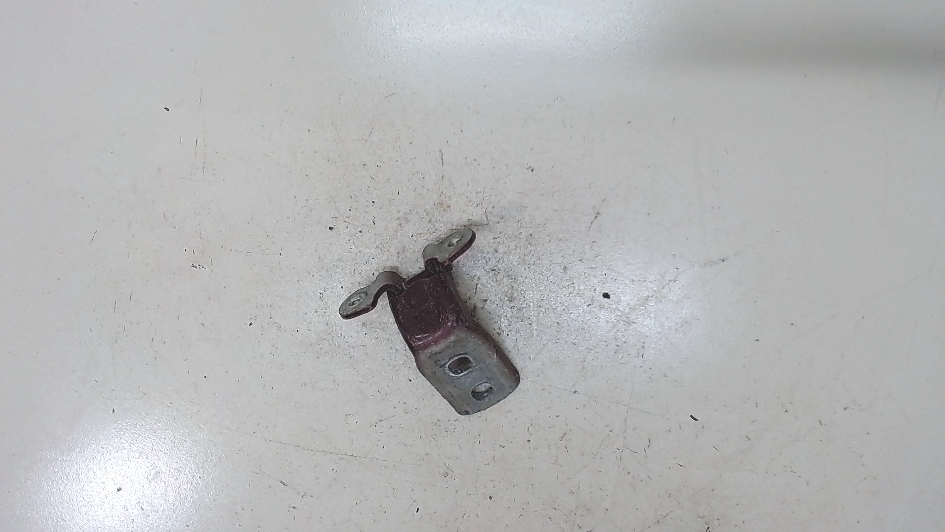 Петля двери