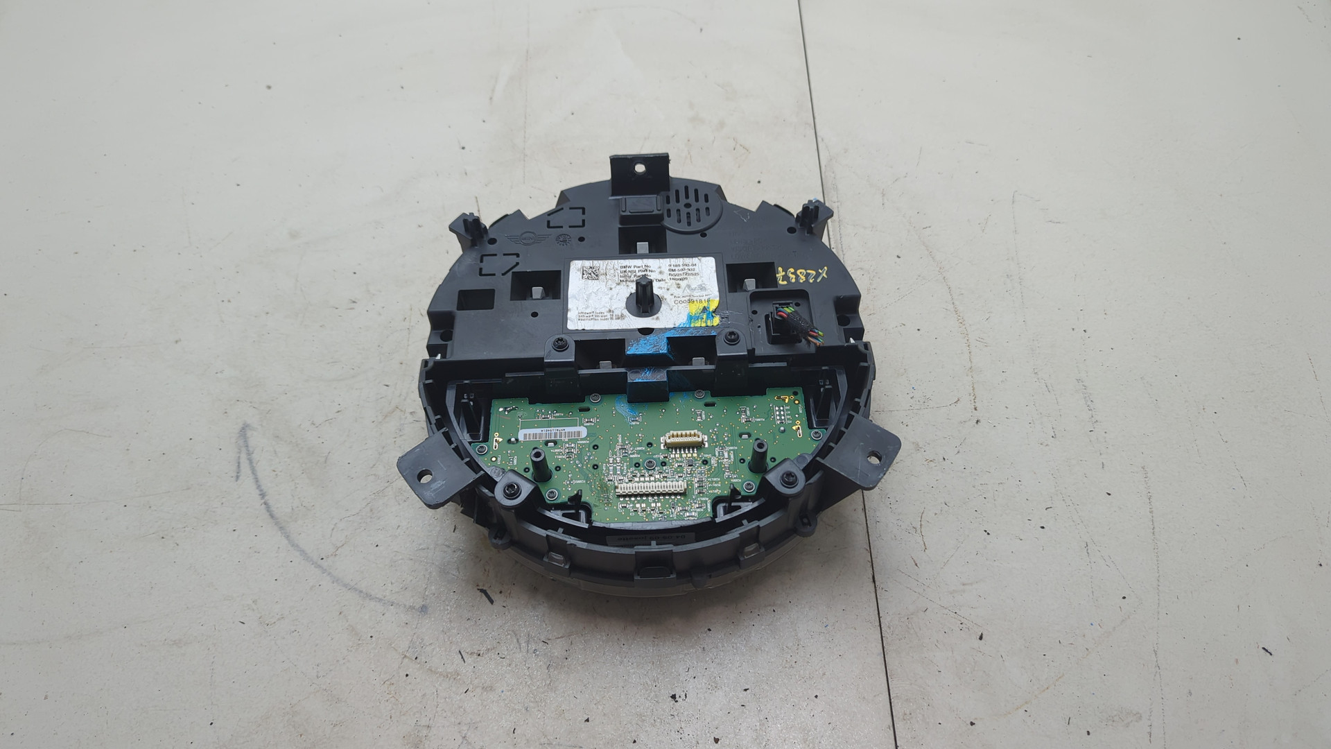 Панель приборов