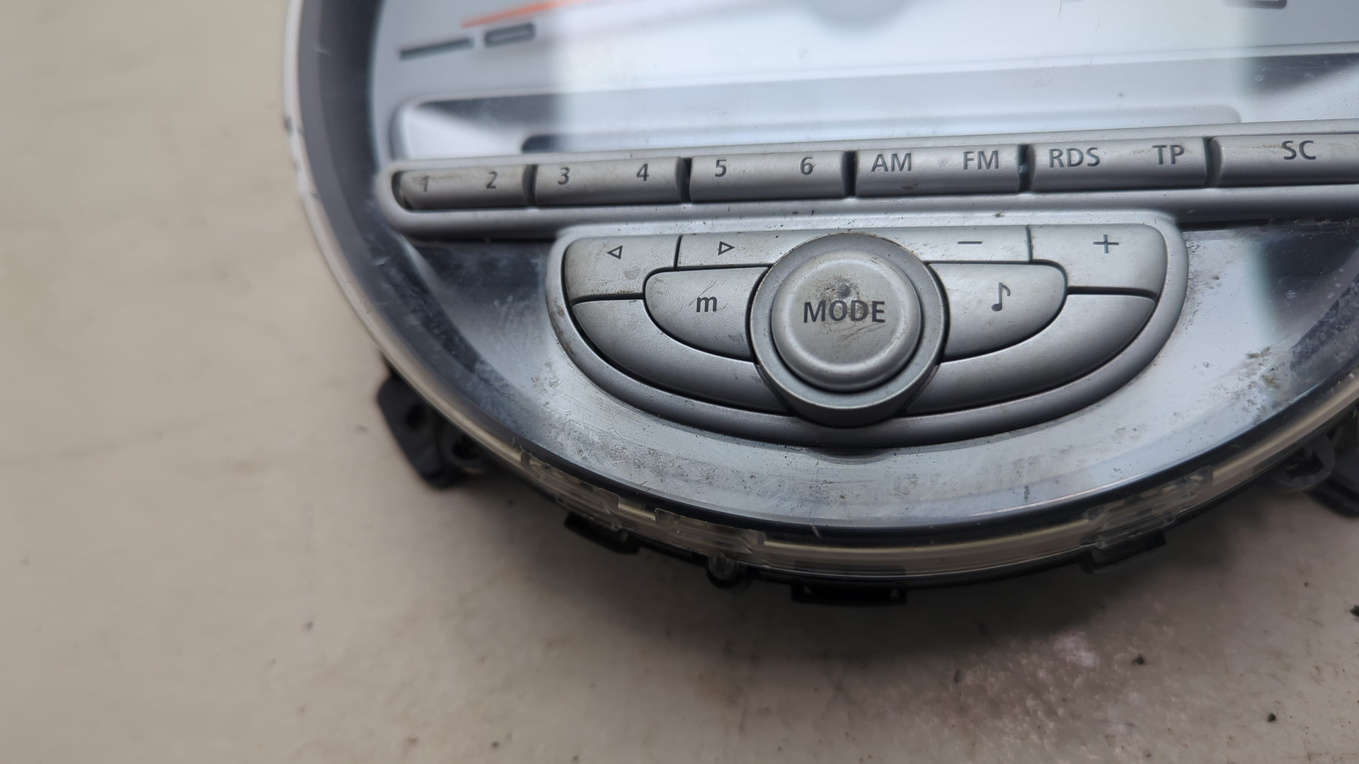 Панель приборов