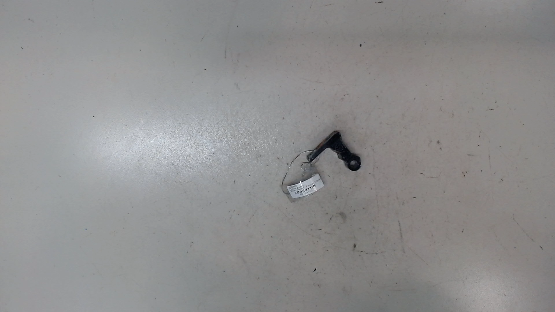 Петля двери