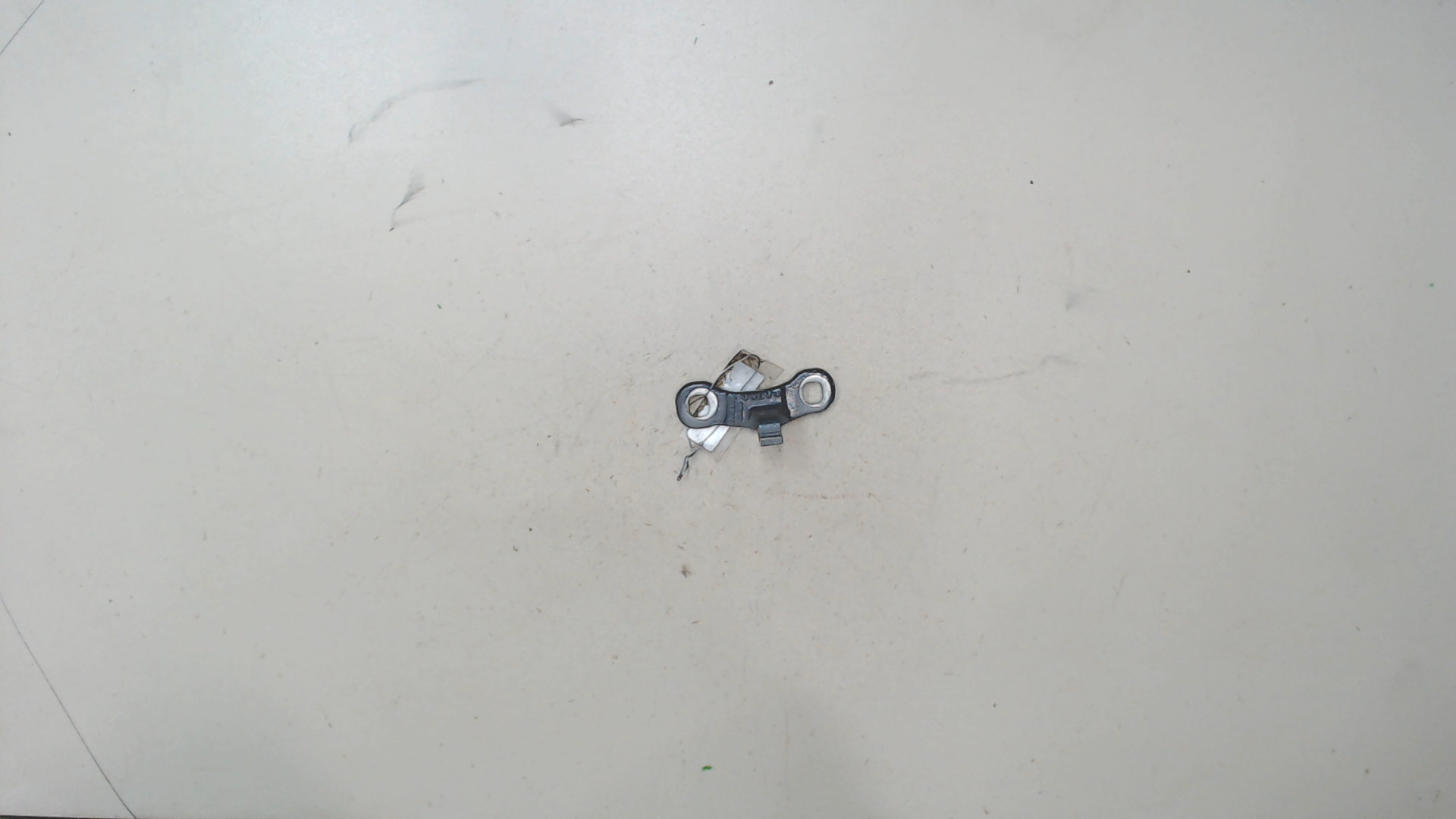 Петля двери