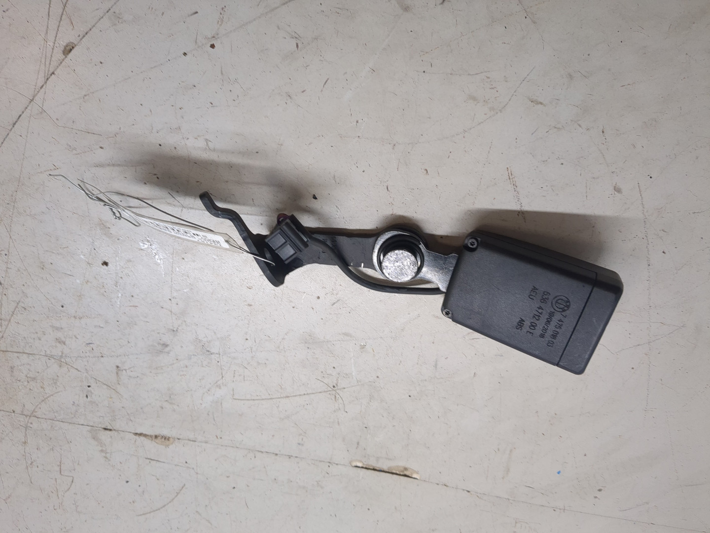 Ответная часть ремня безопасности