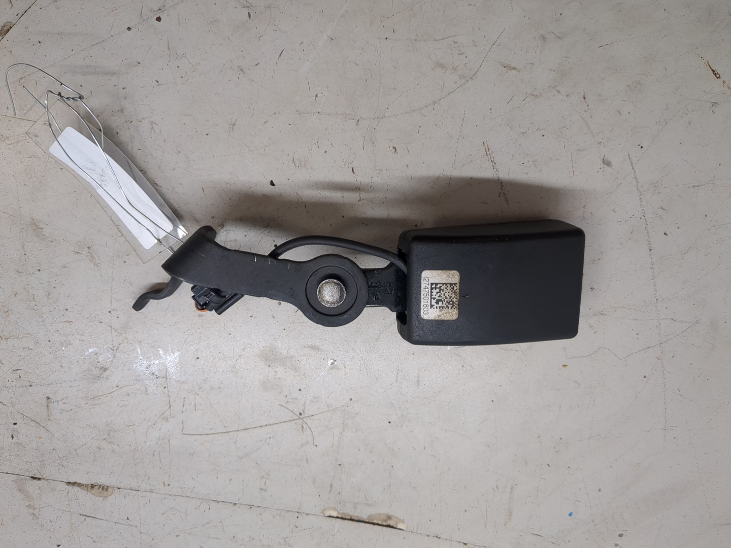 Ответная часть ремня безопасности