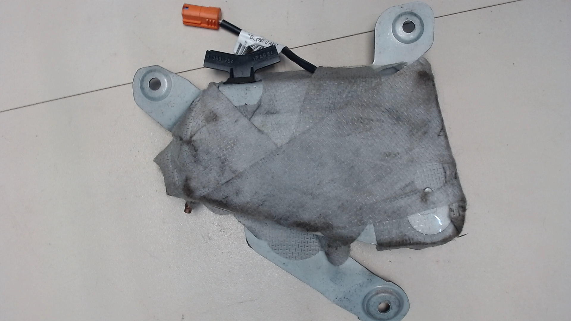 Подушка безопасности в дверь