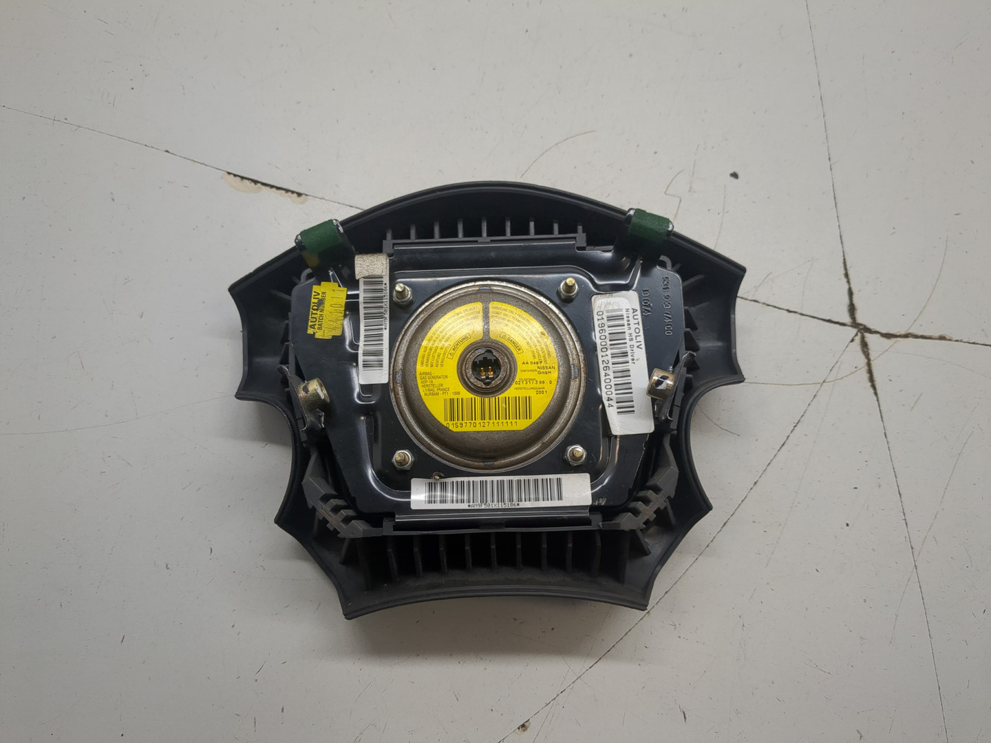 Подушка безопасности в рулевое колесо