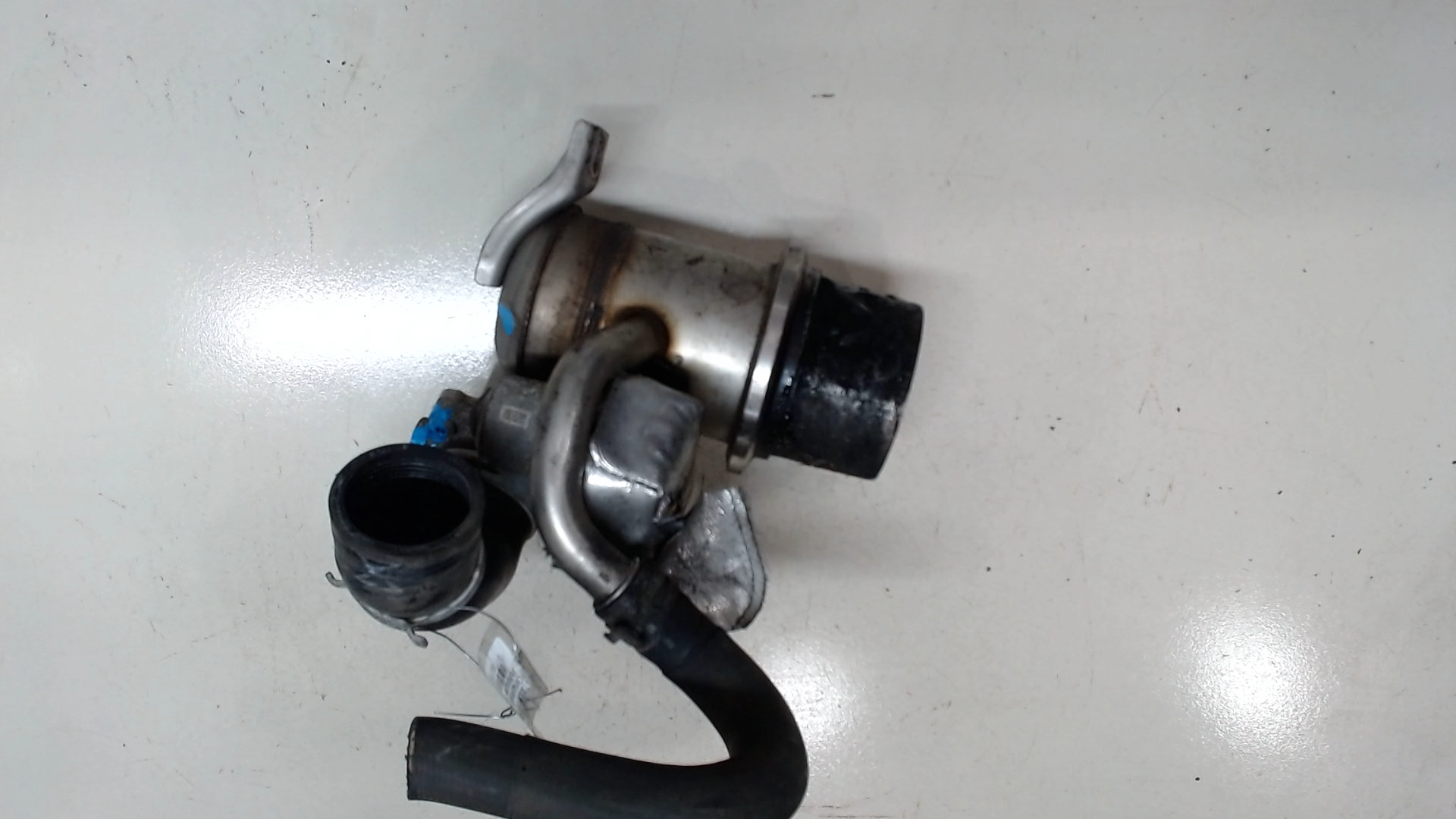 Тройник вентиляции картерных газов