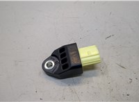  Датчик удара Lexus CT 2010-2014 20320656 #1