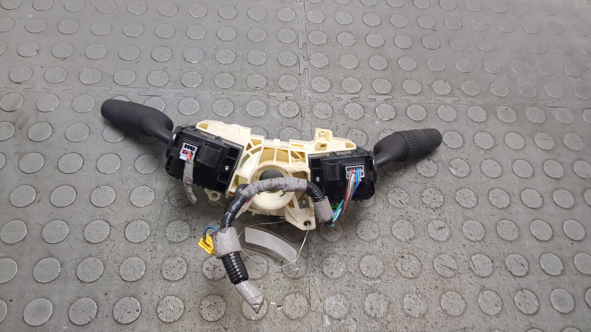 Переключатель подрулевой