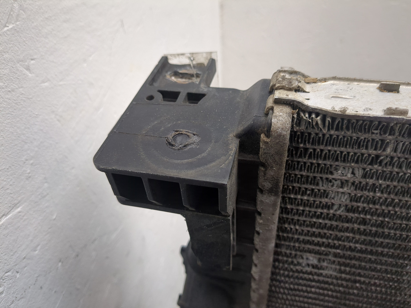 Радиатор охлаждения двигателя основной