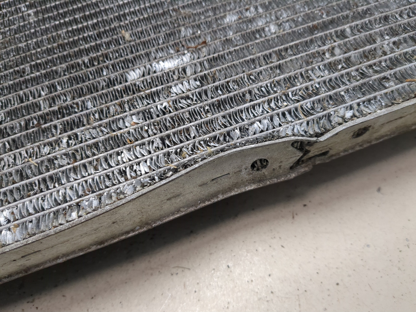 Радиатор охлаждения двигателя основной