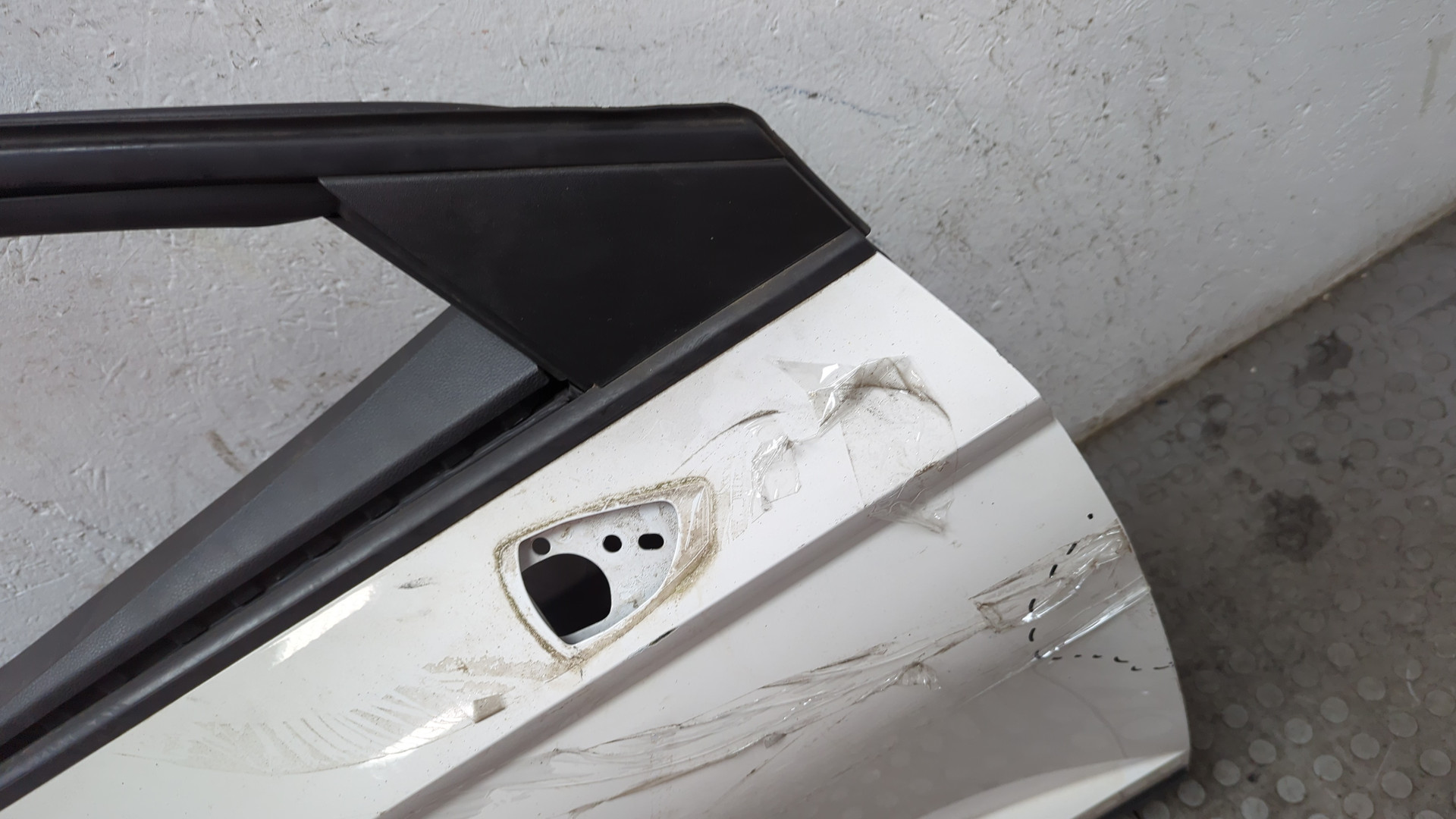 Дверь передняя правая