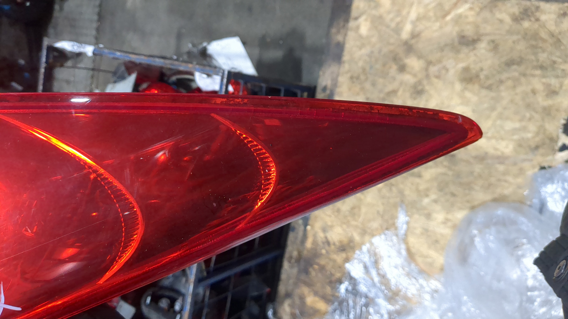 Фонарь задний левый