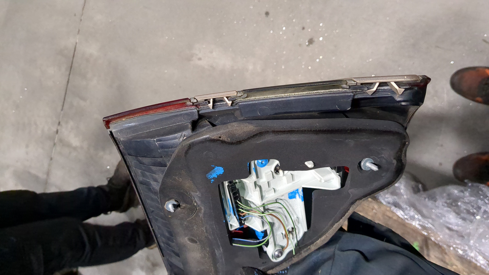 Фонарь задний правый