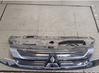  Решетка радиатора Mitsubishi Outlander 2015-2018 20326560 #1