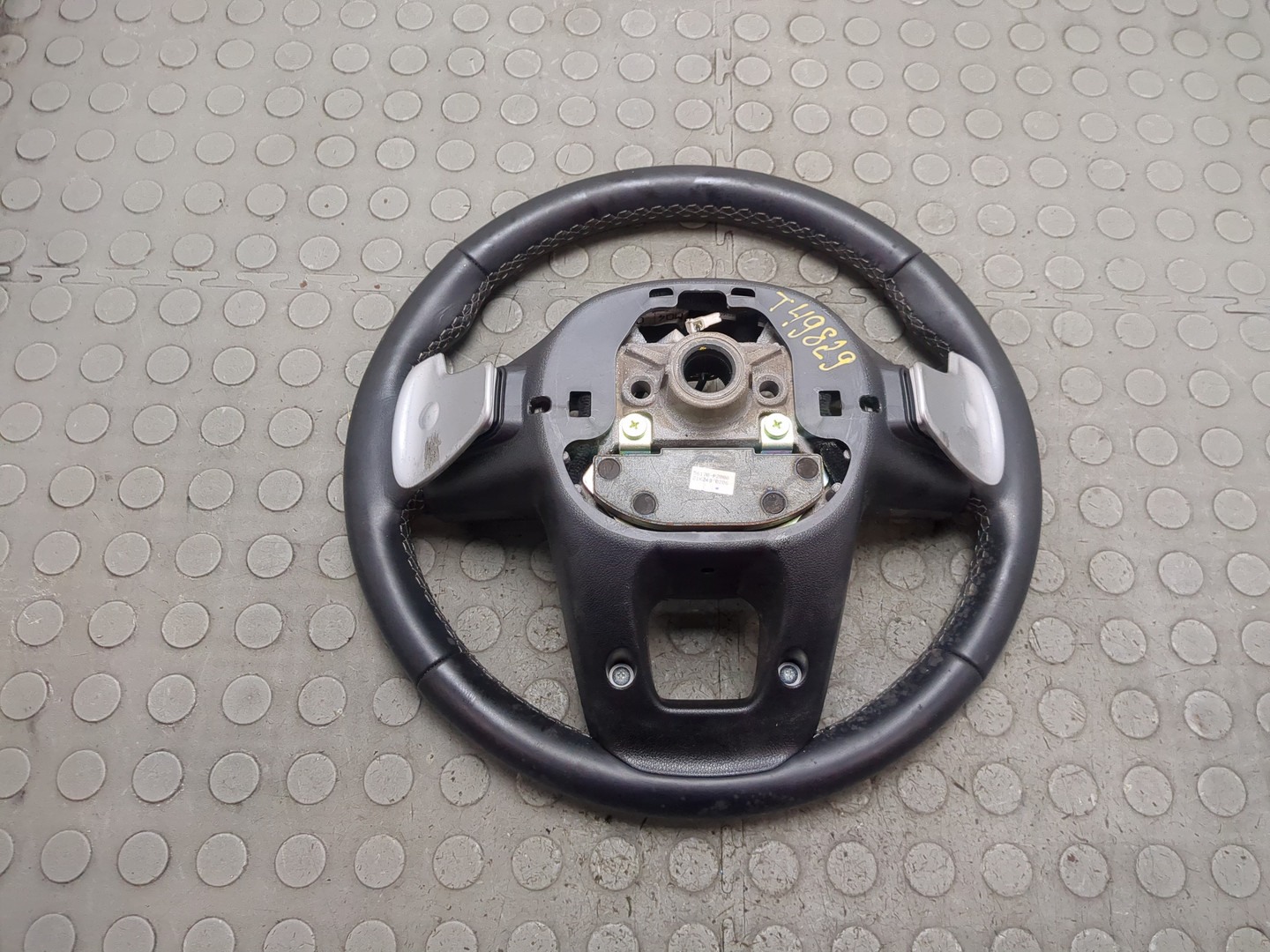 Рулевое колесо (руль)