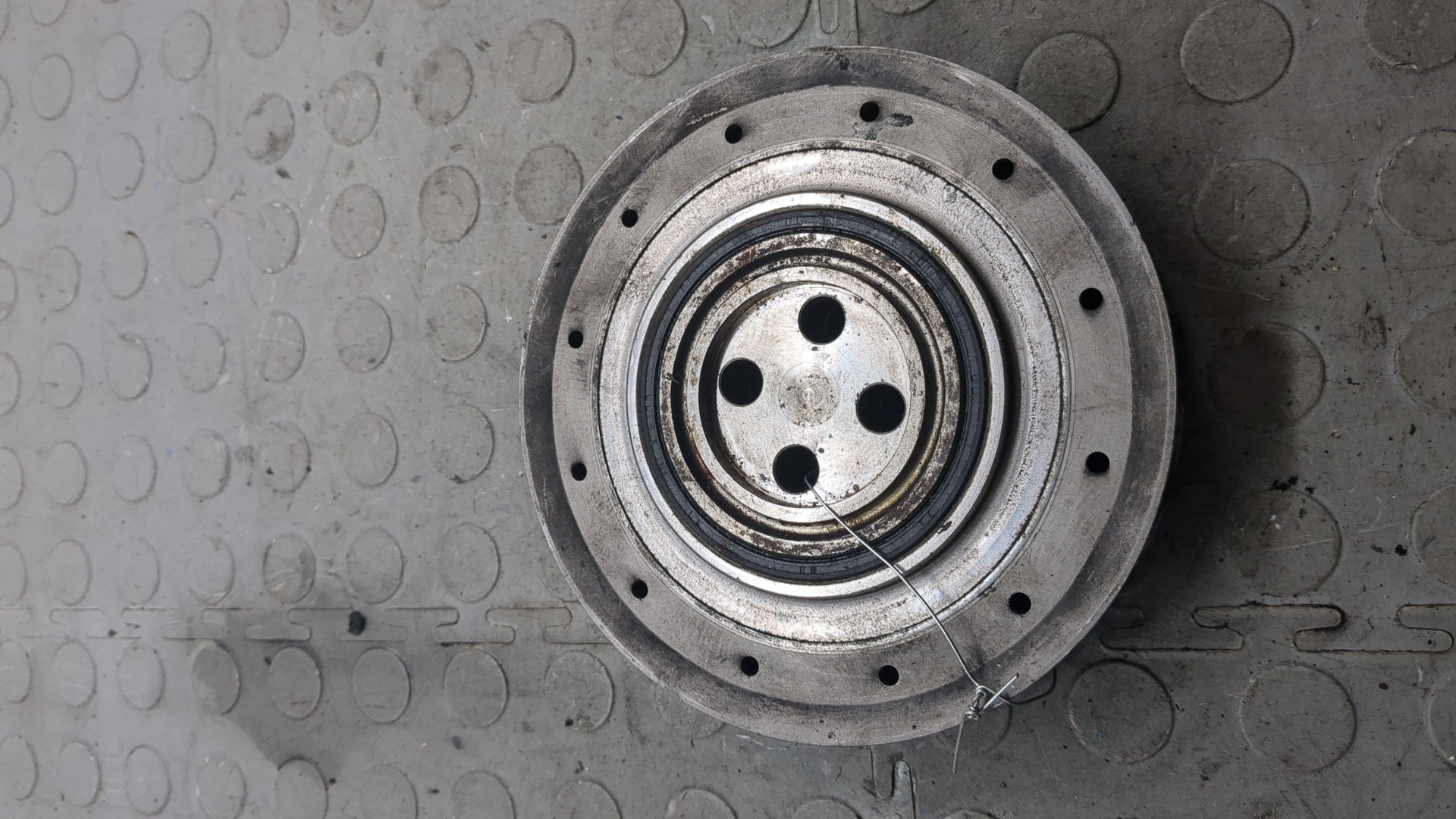 Шкив коленвала