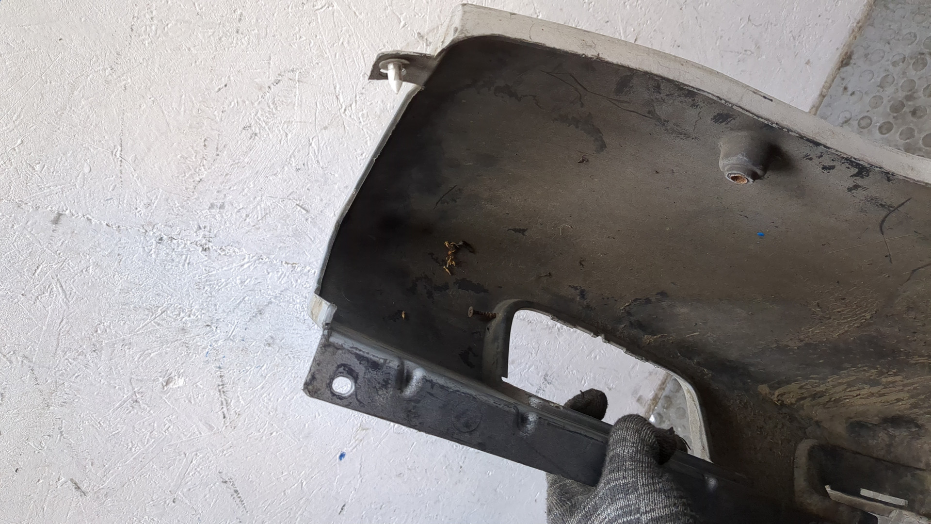 Накладка заднего бампера левая