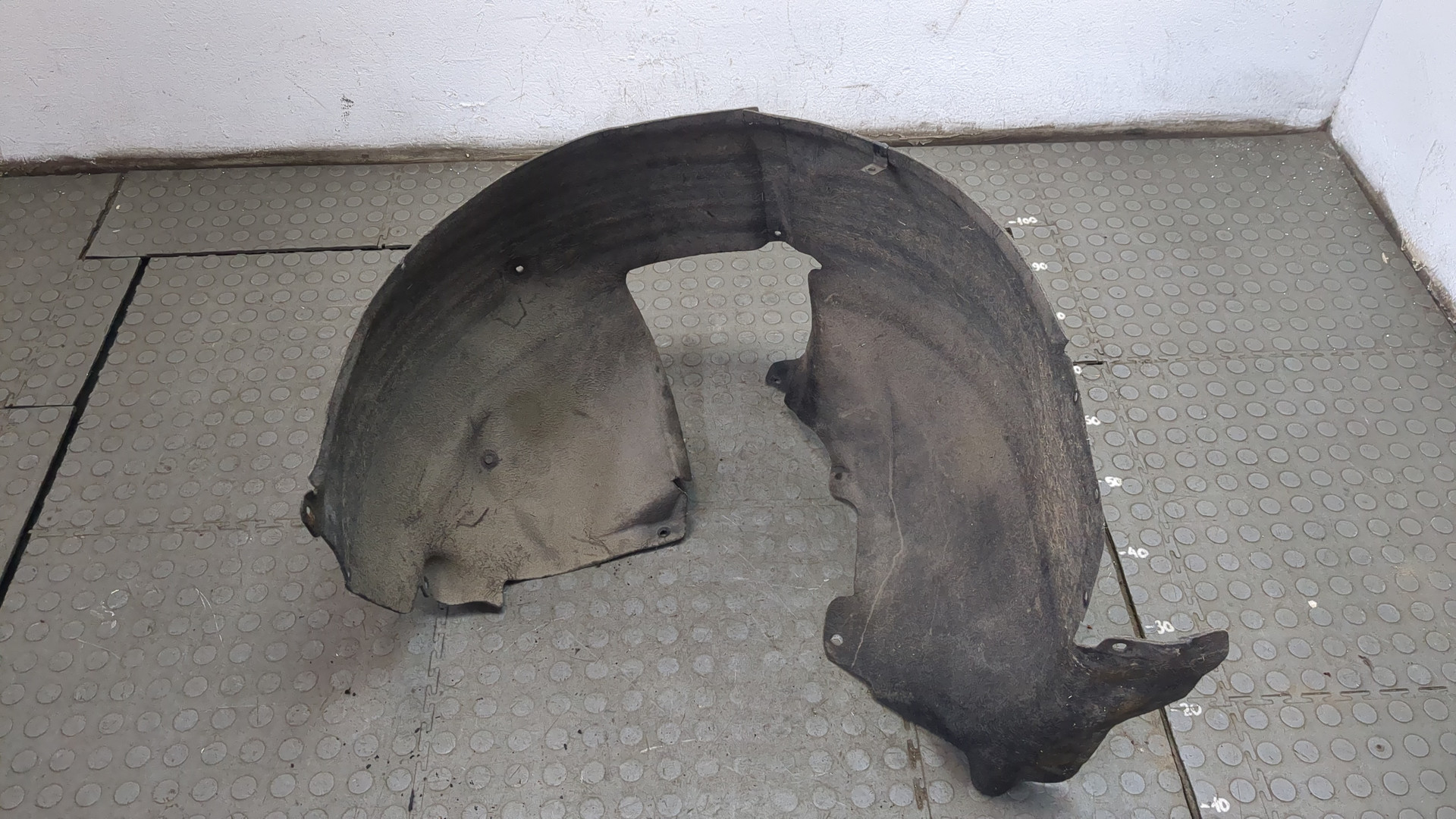 Локер передний левый