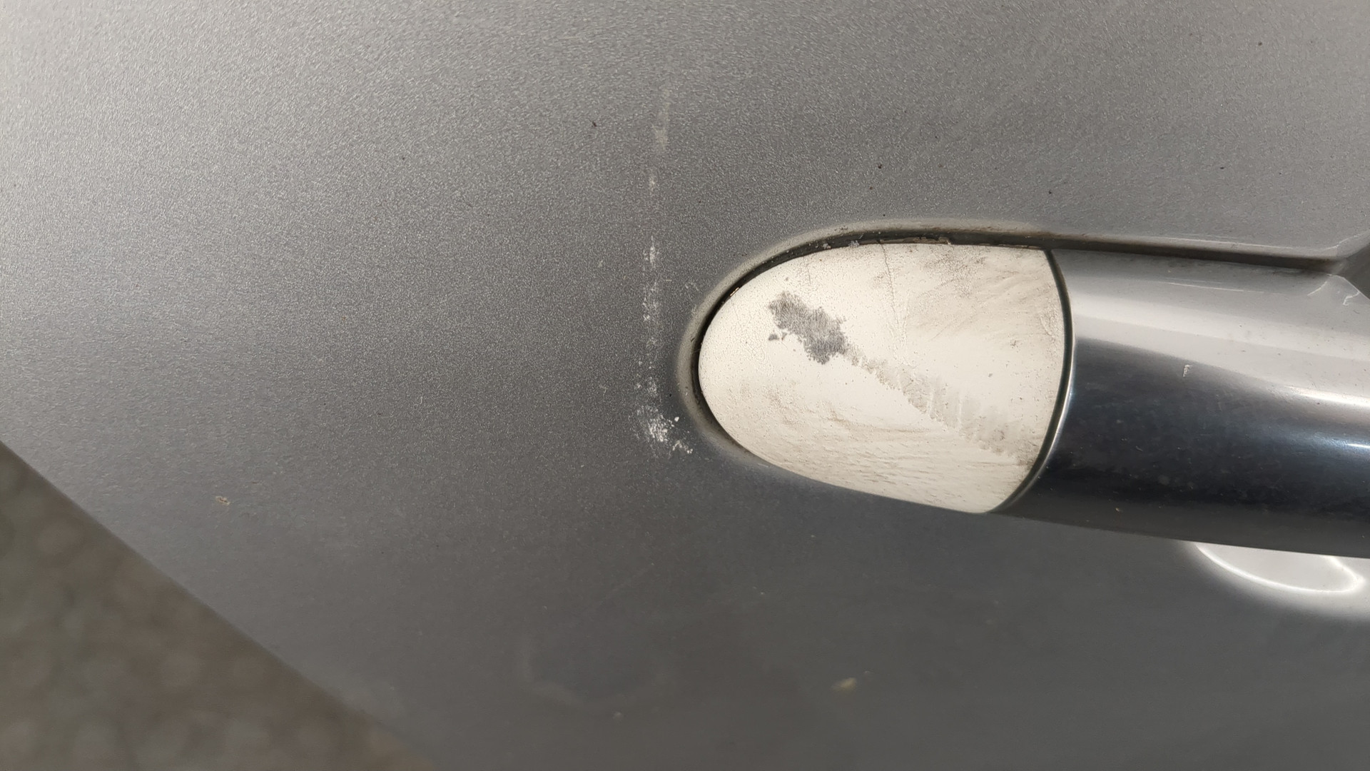 Дверь задняя правая