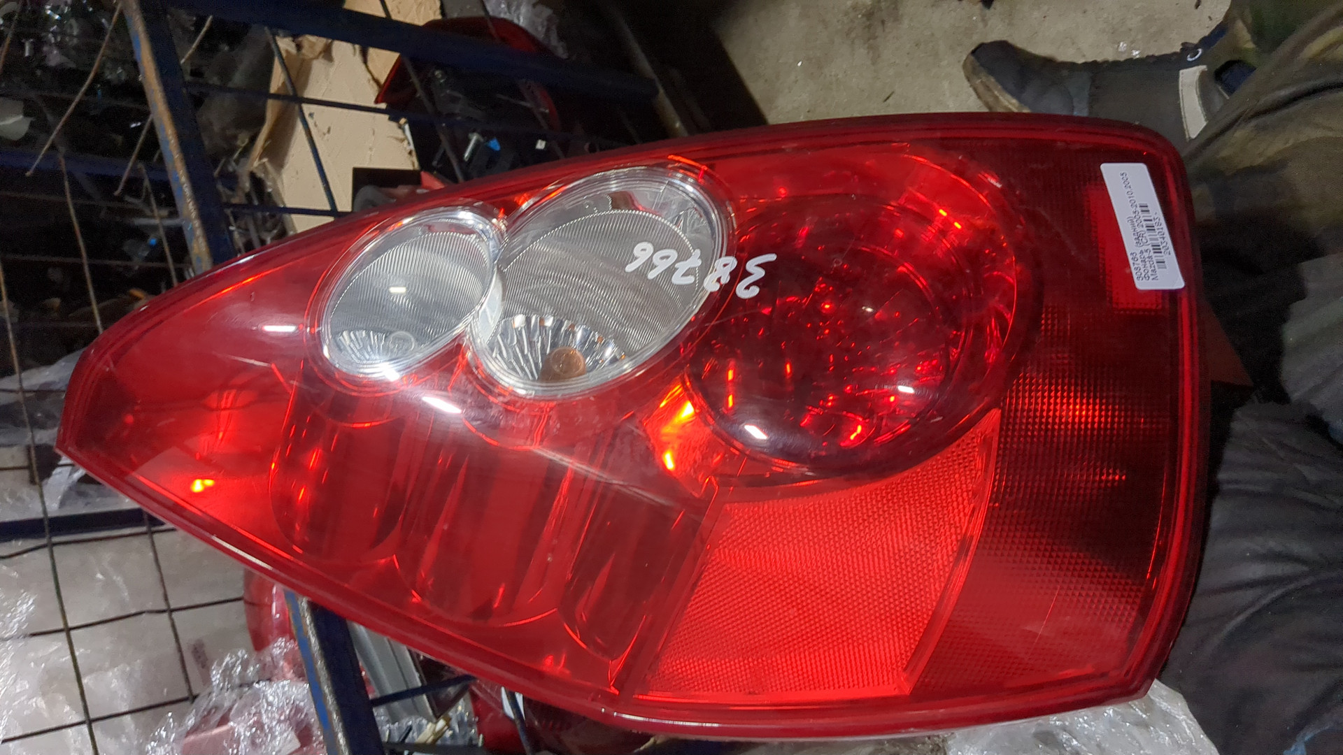 Фонарь задний левый