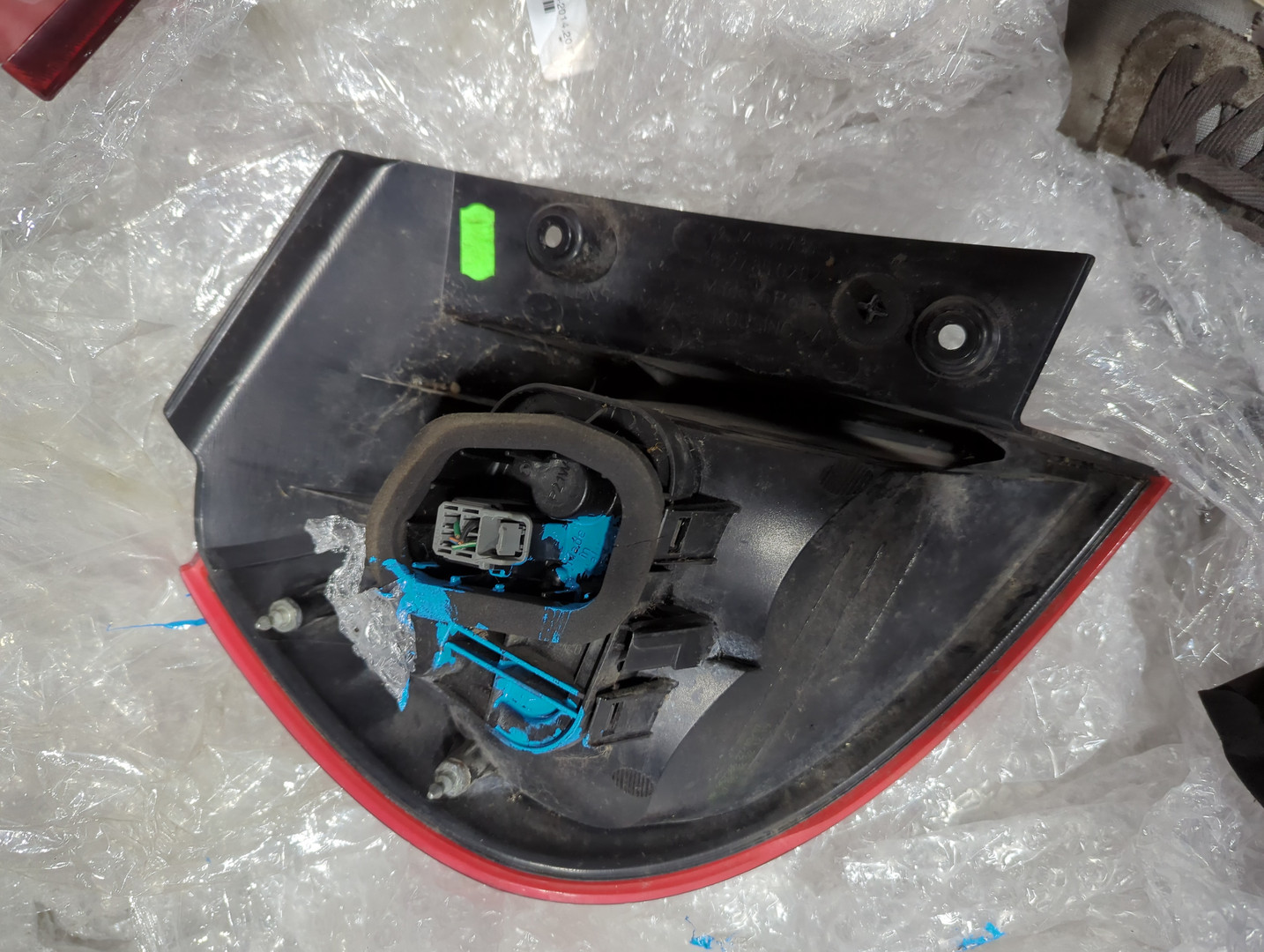 Фонарь задний левый