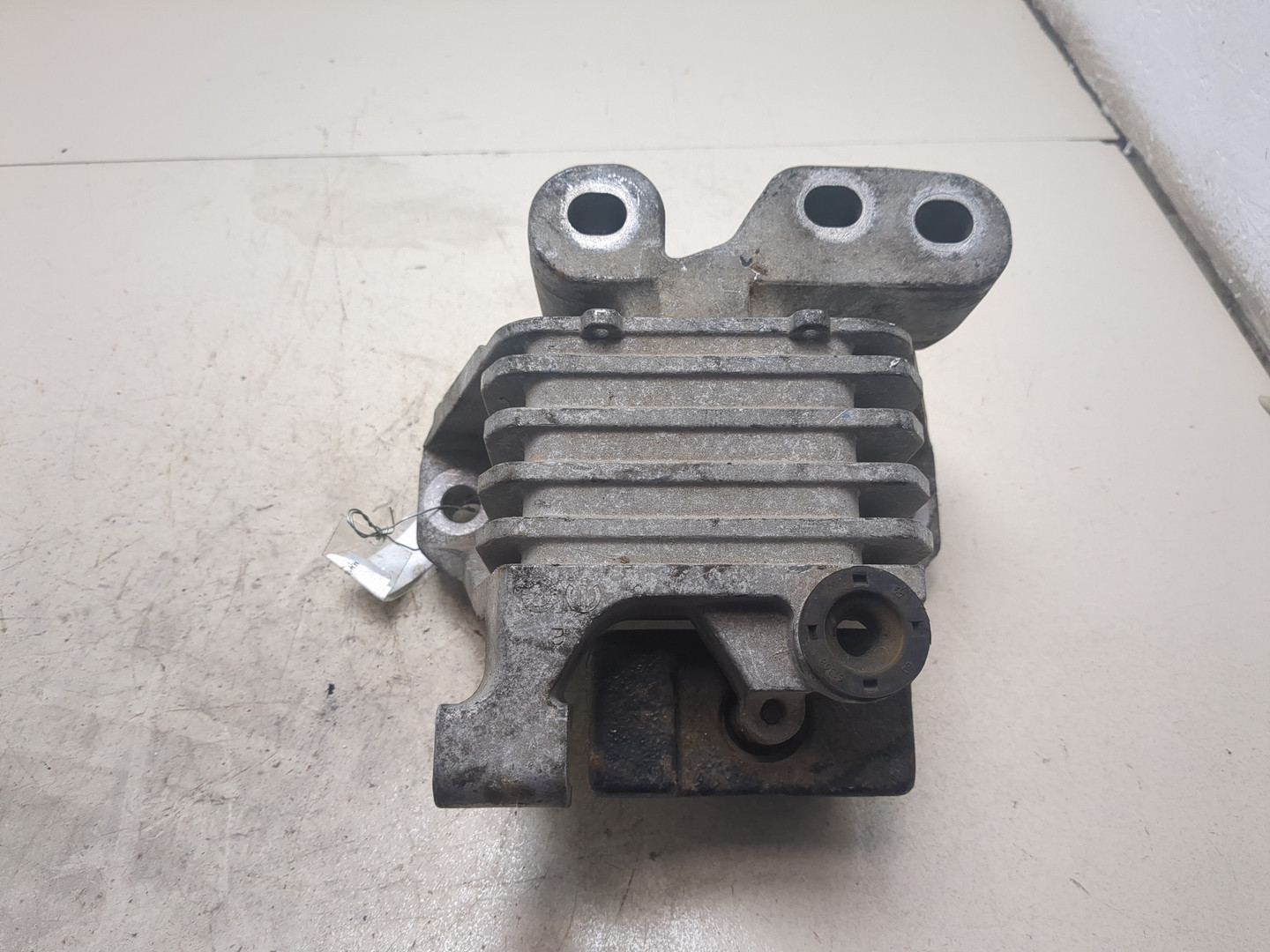 Опора двигателя