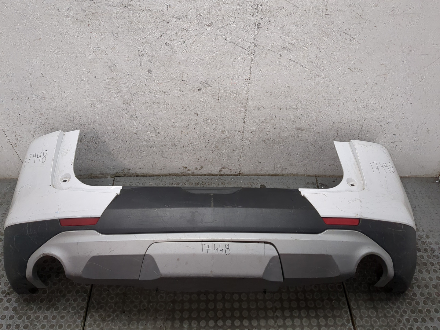 Бампер задний