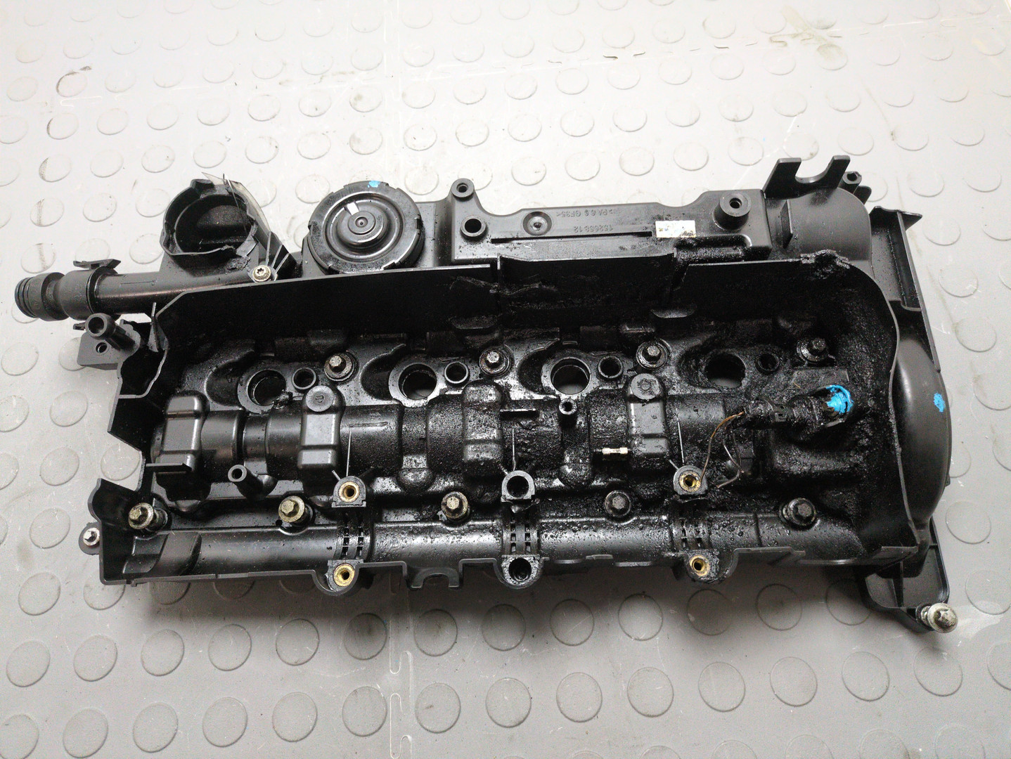 Крышка клапанная ГБЦ