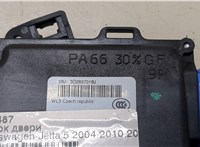 3D2837015 Замок двери Volkswagen Jetta 5 2004-2010 20353973 #2