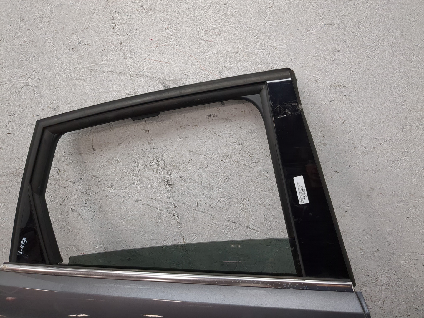 Дверь задняя правая