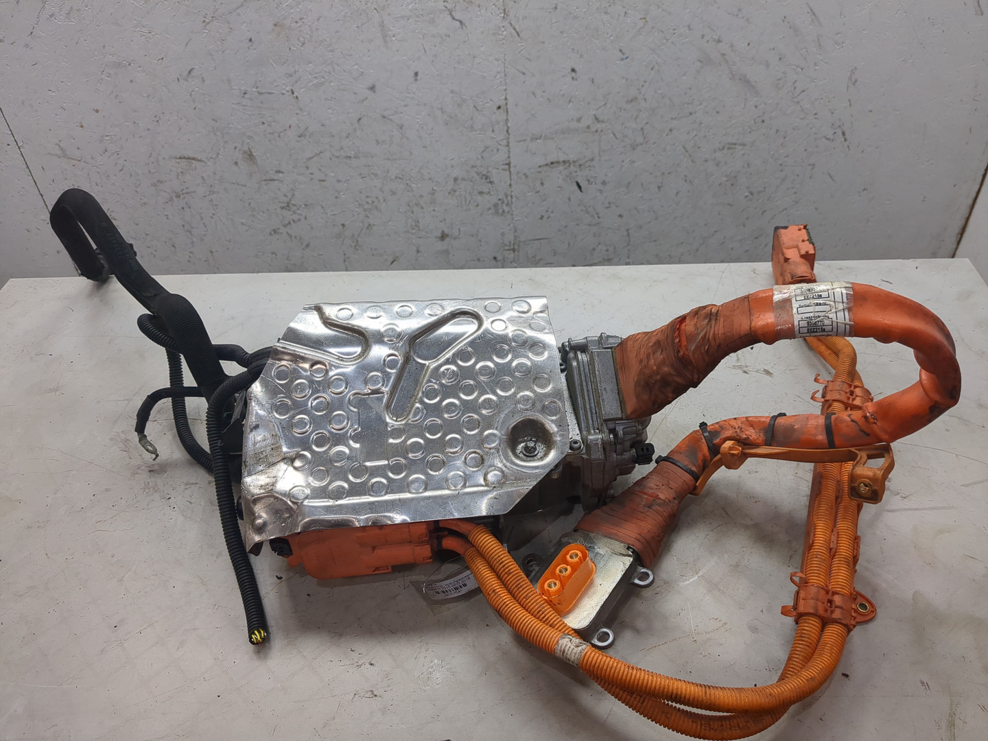 Преобразователь напряжения (адаптер)