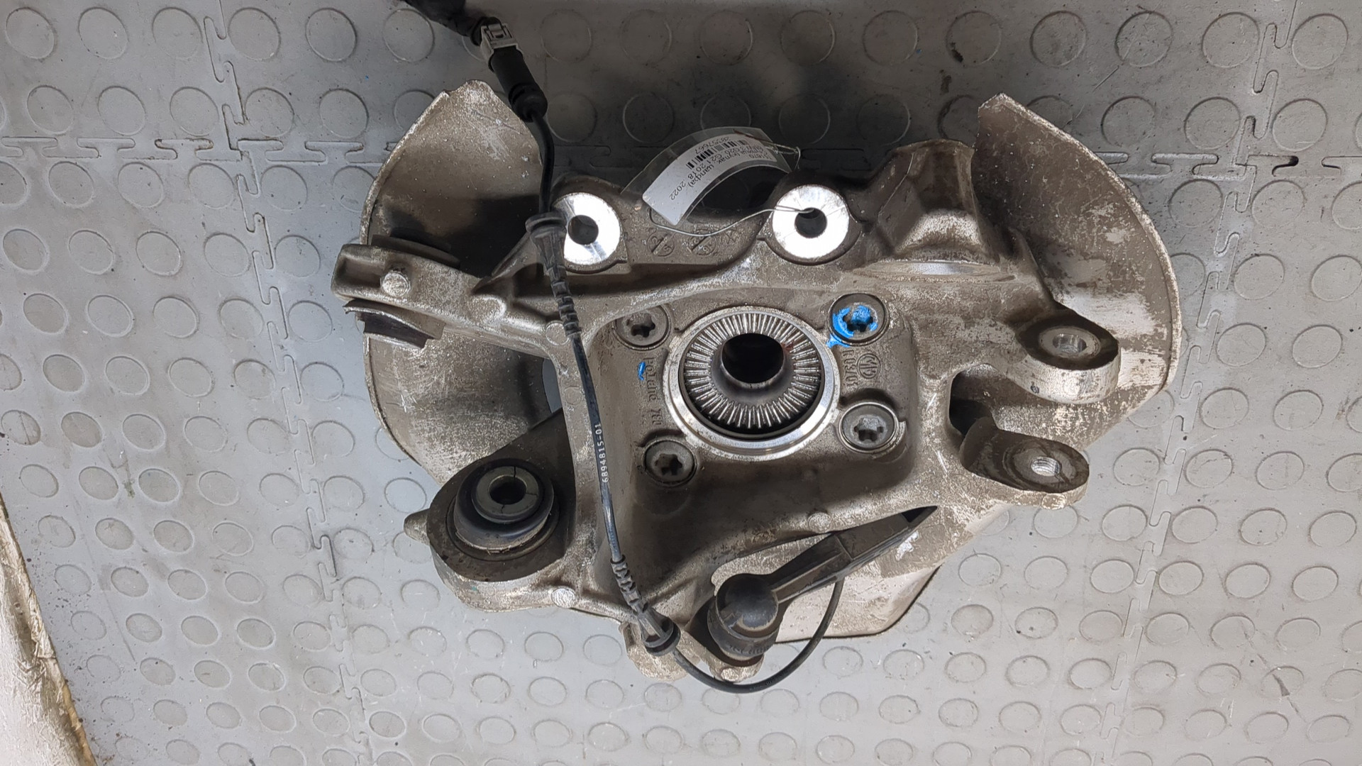 Кулак поворотный задний правый