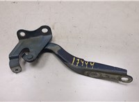  Петля капота Pontiac Vibe 2 2008-2010 20363615 #1