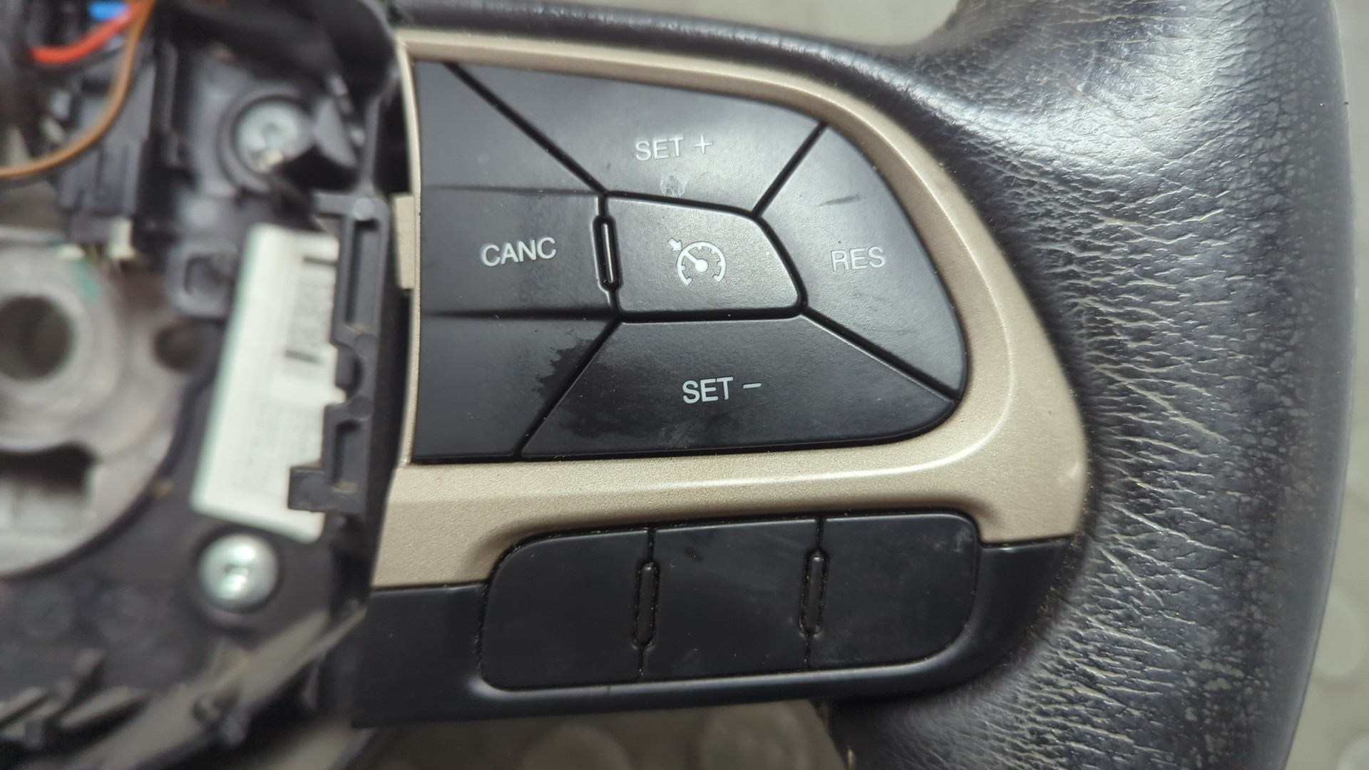 Рулевое колесо (руль)