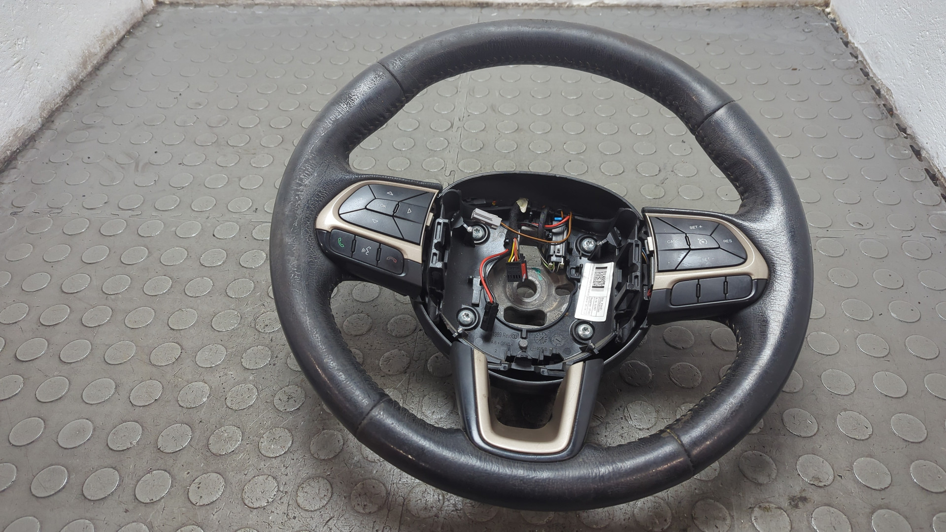 Рулевое колесо (руль)