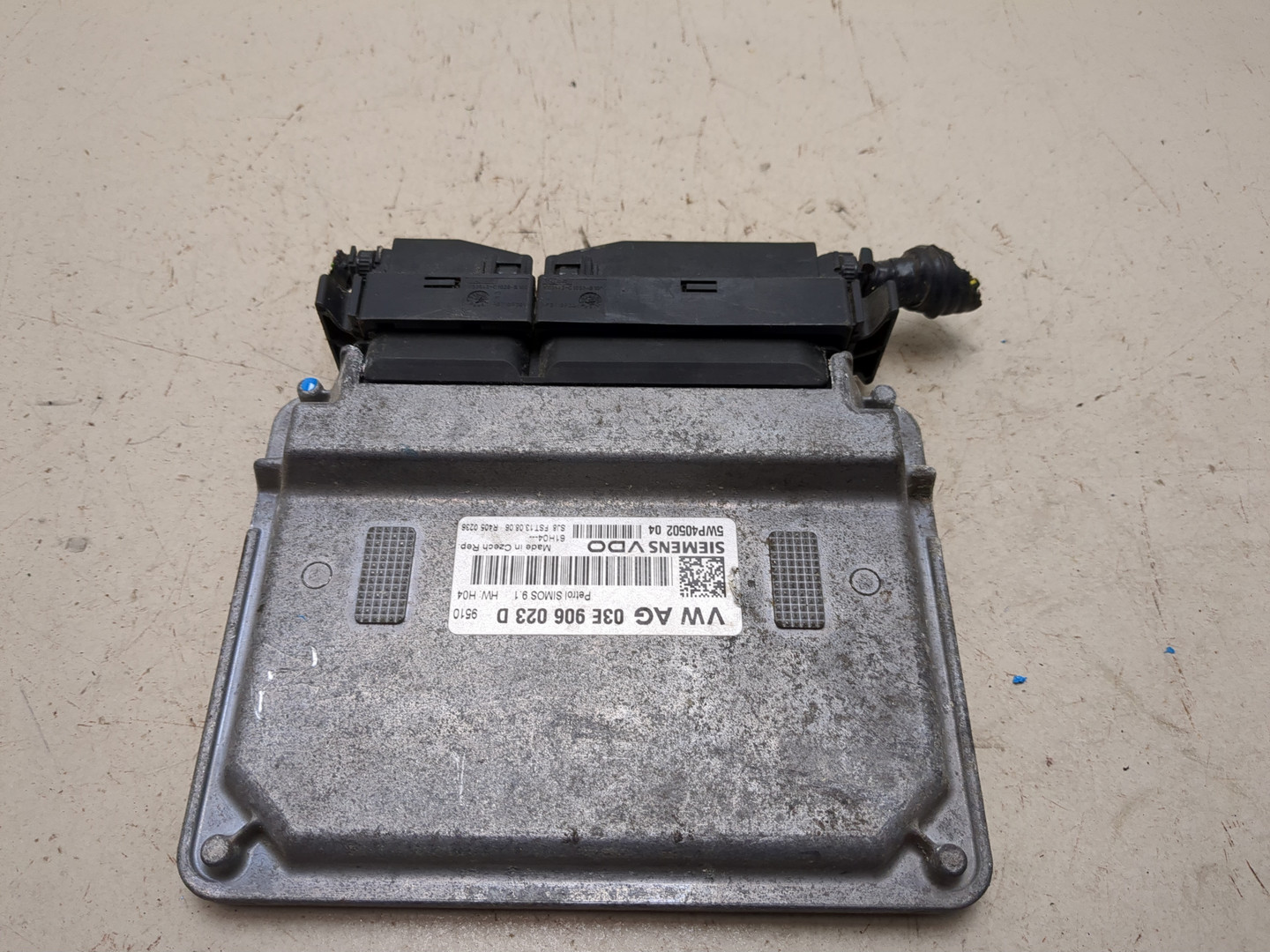 Блок управления двигателем