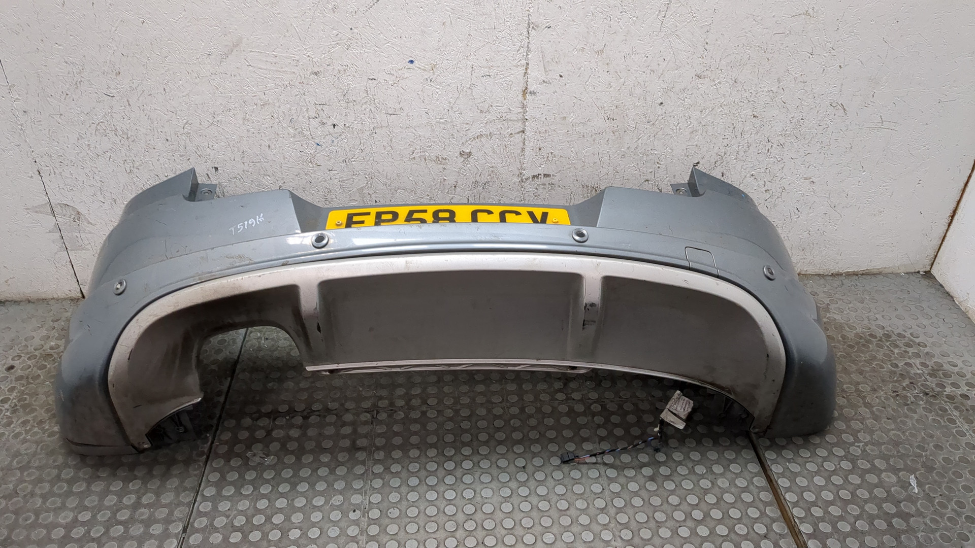 Бампер задний