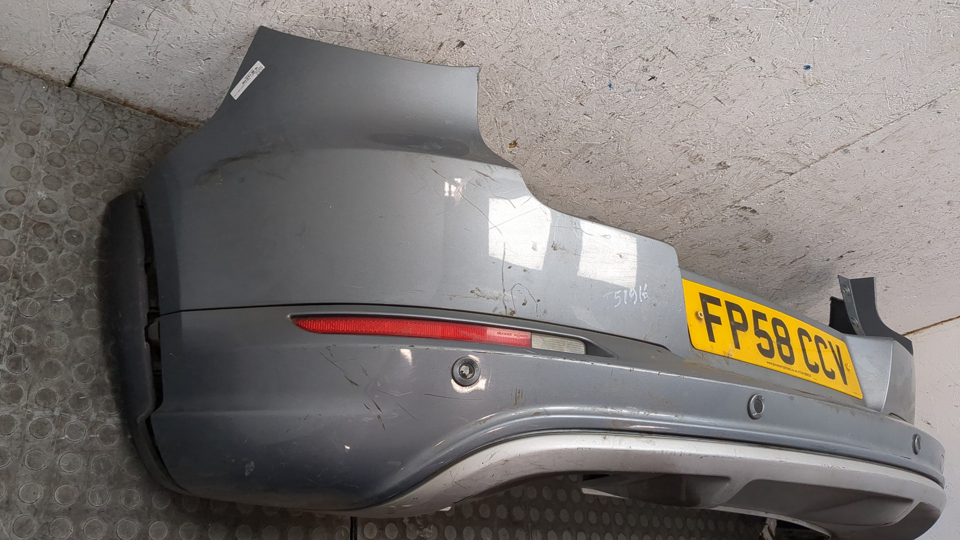 Бампер задний